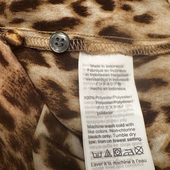 J.Crew Tie Neck Button Down Leopard Print Long Sleeve Size XS EUC - Picture 14 of 15